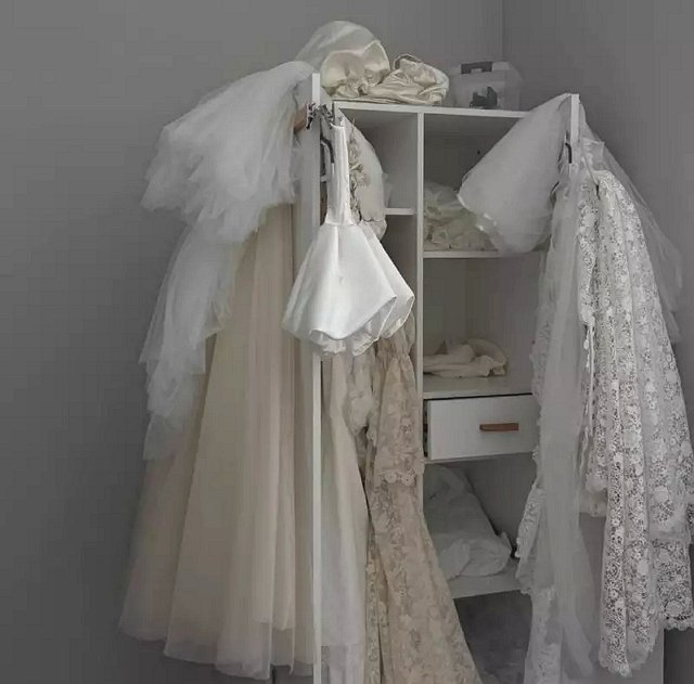 Елена Шлома сходила в ресторан с Клавой Безверховой