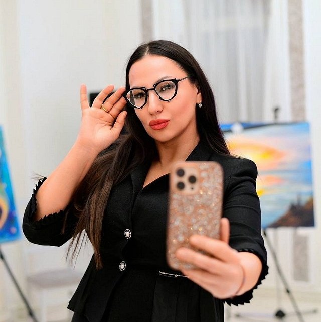 Светлана Прель пригласила на беседу ведущего Дома-2