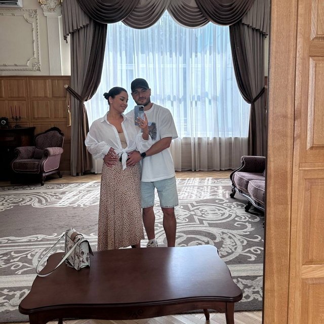 Фанаты Юлии Колисниченко поздравили её с беременностью Фанаты Юлии Колисниченко поздравили её с беременностью