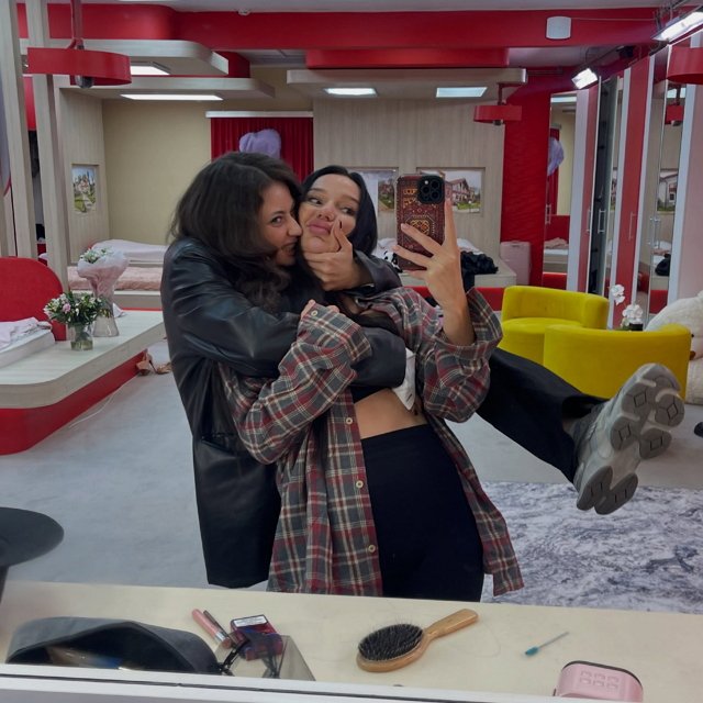 Лиана Евсюкова: Будь самой счастливой, малыха! Лиана Евсюкова: Будь самой счастливой, малыха!