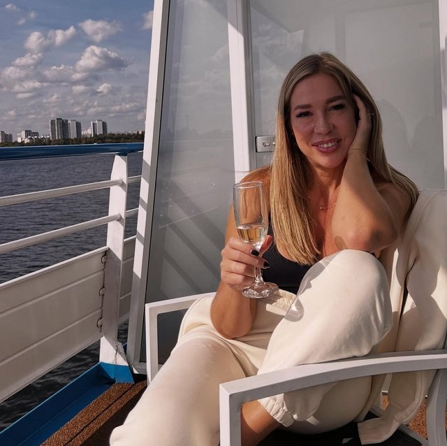 Ермакова передумала строить отношения с Рышковским? Ермакова передумала строить отношения с Рышковским?