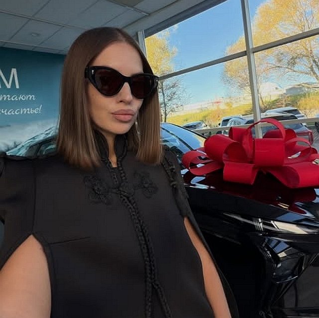 Александра Артёмова стала обладательницей нового авто Александра Артёмова стала обладательницей нового авто